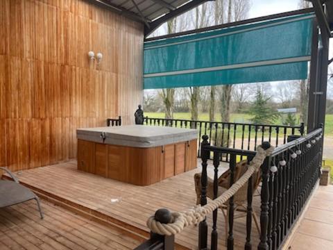 Domaine De La Belliere Hotel Villars-les-Dombes Ngoại thất bức ảnh